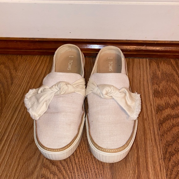 Tom’s Sneaker/Slides - Picture 2 of 3
